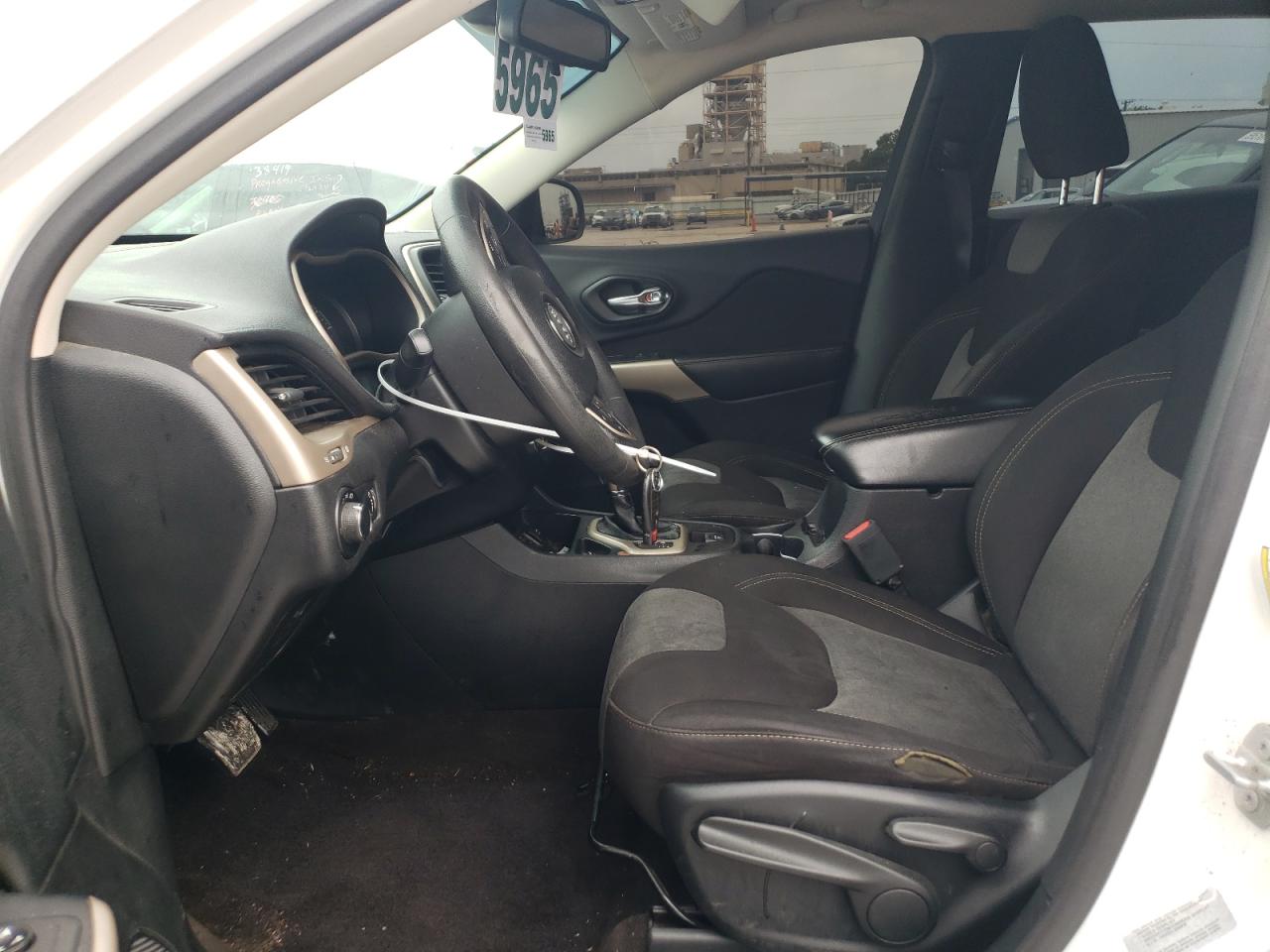 1C4PJLAB9HW577681 2017 Jeep Cherokee Sport