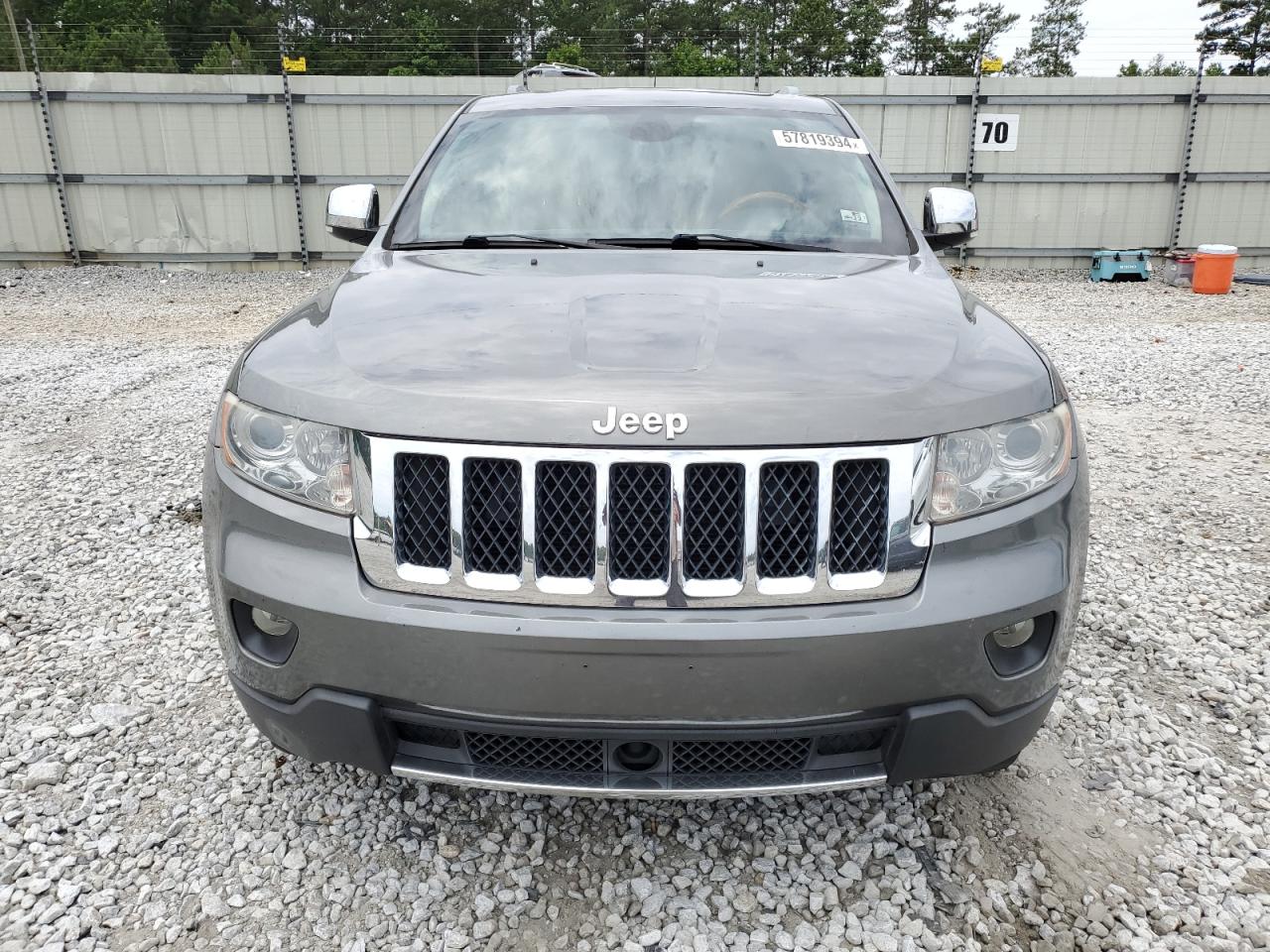 1J4RR6GT2BC588950 2011 Jeep Grand Cherokee Overland