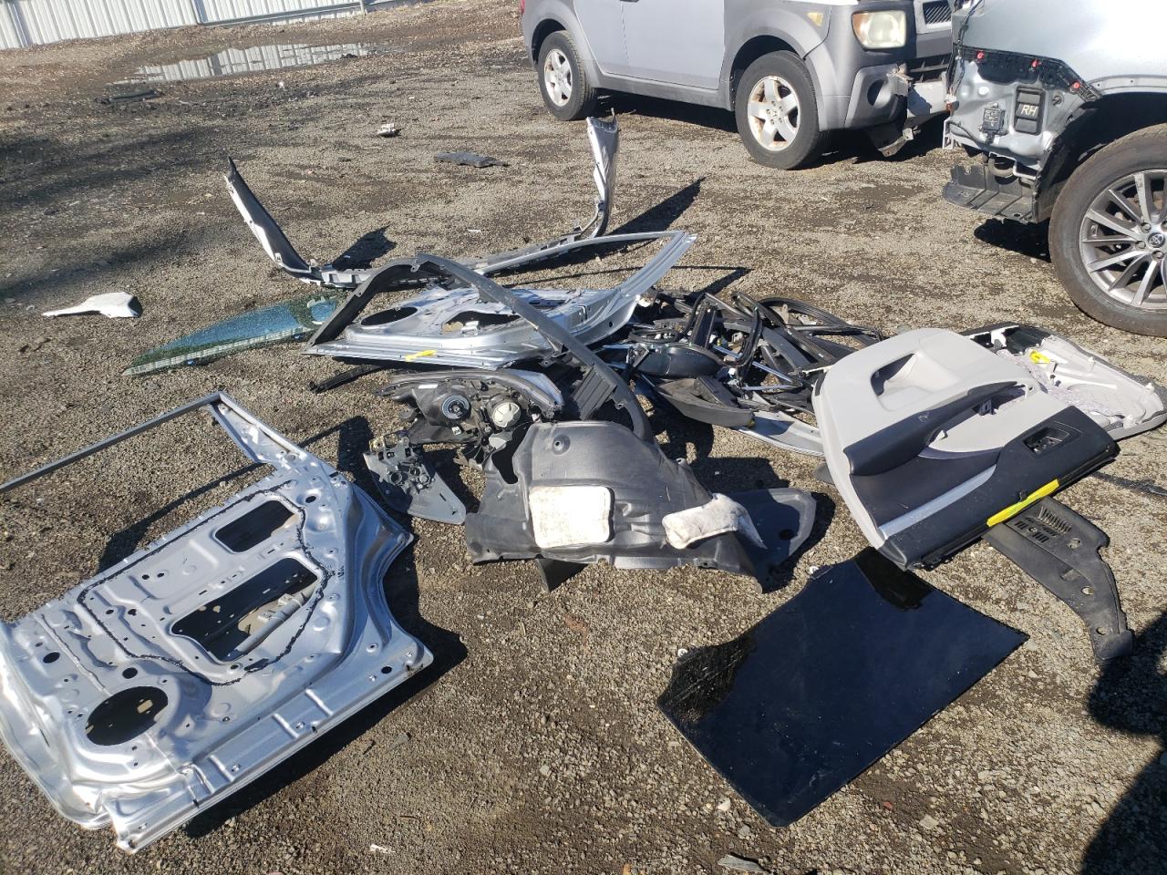 5TDJZRFH8JS899345 2018 Toyota Highlander Se