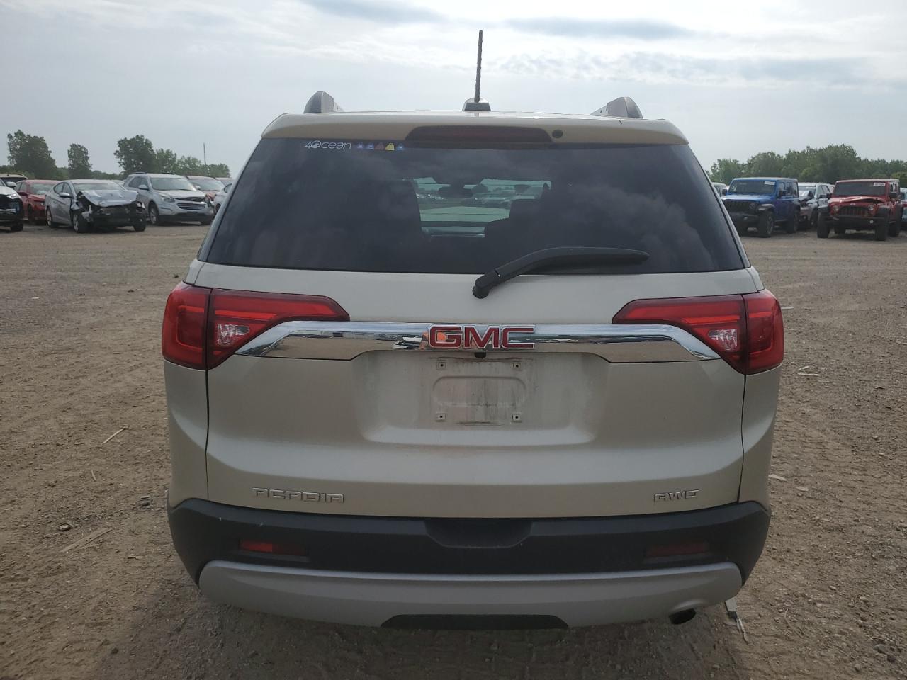 1GKKNSLA9HZ199992 2017 GMC Acadia Sle