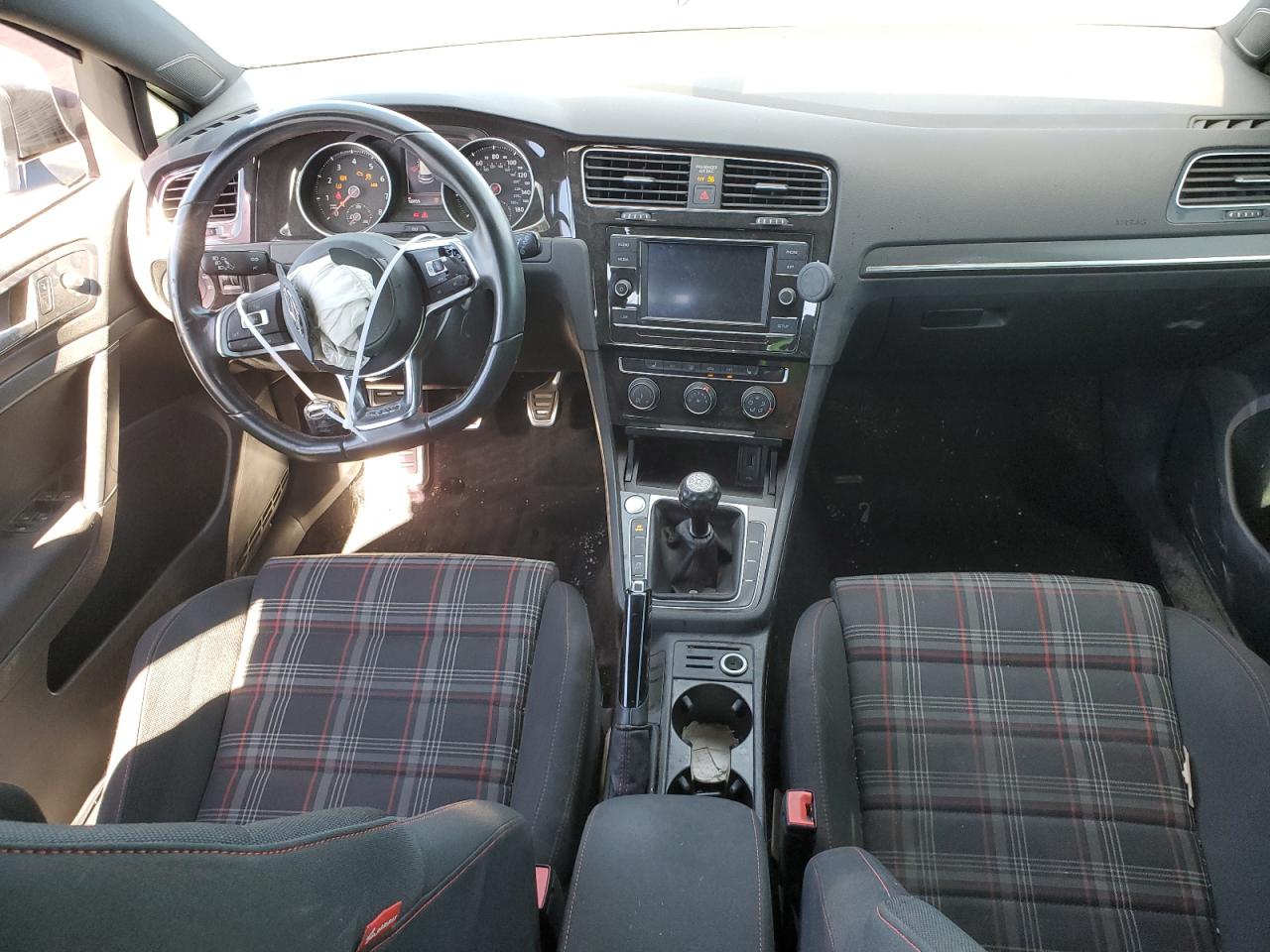 3VW5T7AU9KM017254 2019 Volkswagen Gti S