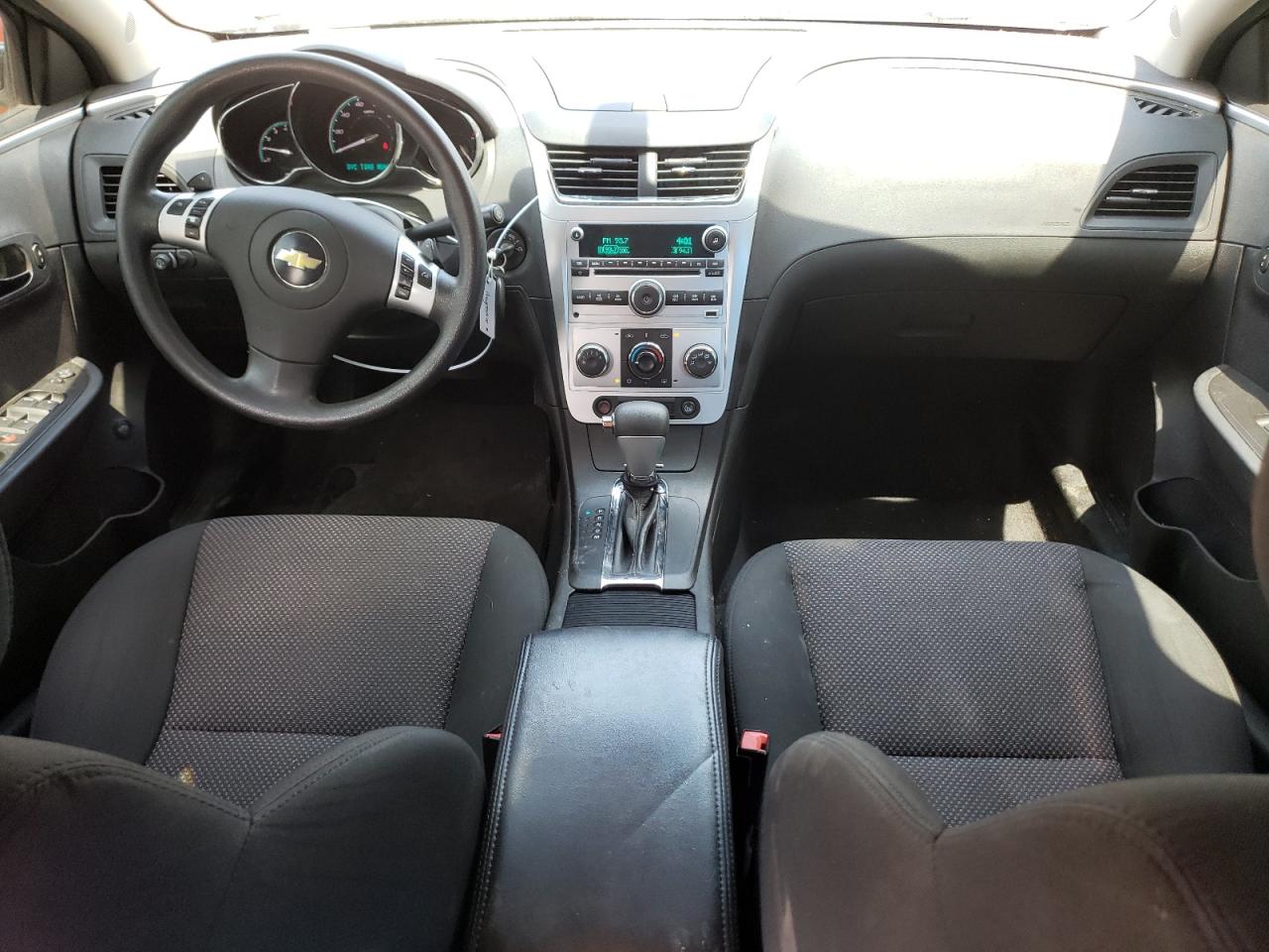 1G1ZC5EB7AF297166 2010 Chevrolet Malibu 1Lt