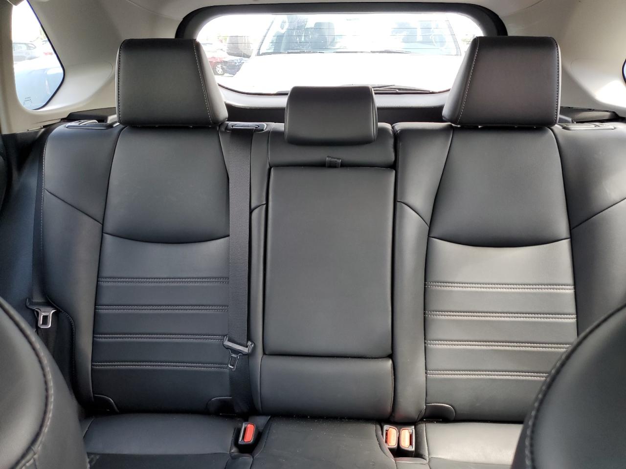 2T3C1RFV3MC111730 2021 Toyota Rav4 Xle Premium