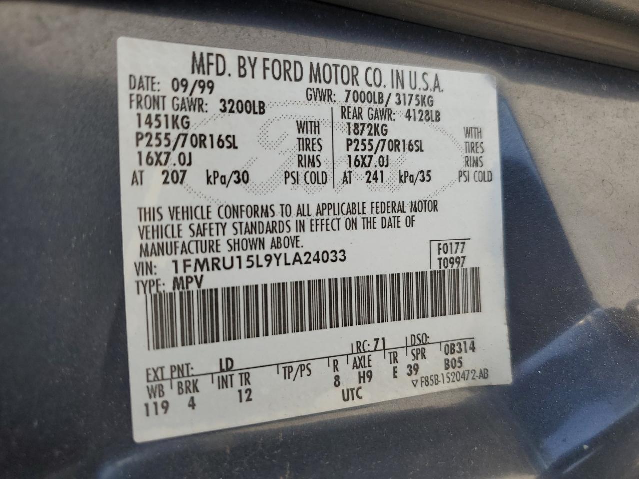 1FMRU15L9YLA24033 2000 Ford Expedition Xlt