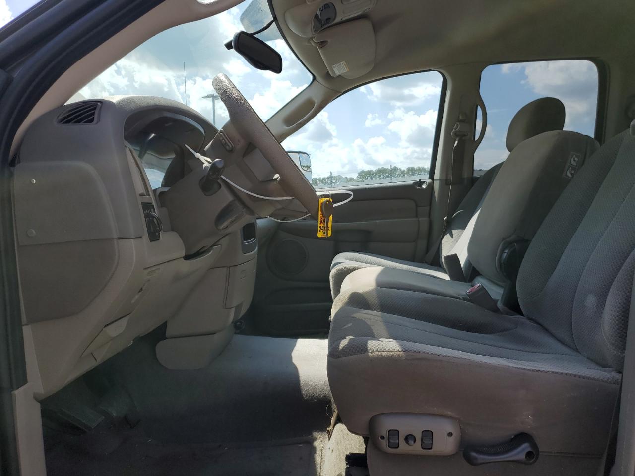 3D7KA28D04G138783 2004 Dodge Ram 2500 St