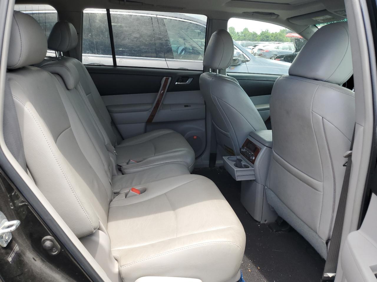 5TDDK3EH3BS079885 2011 Toyota Highlander Limited