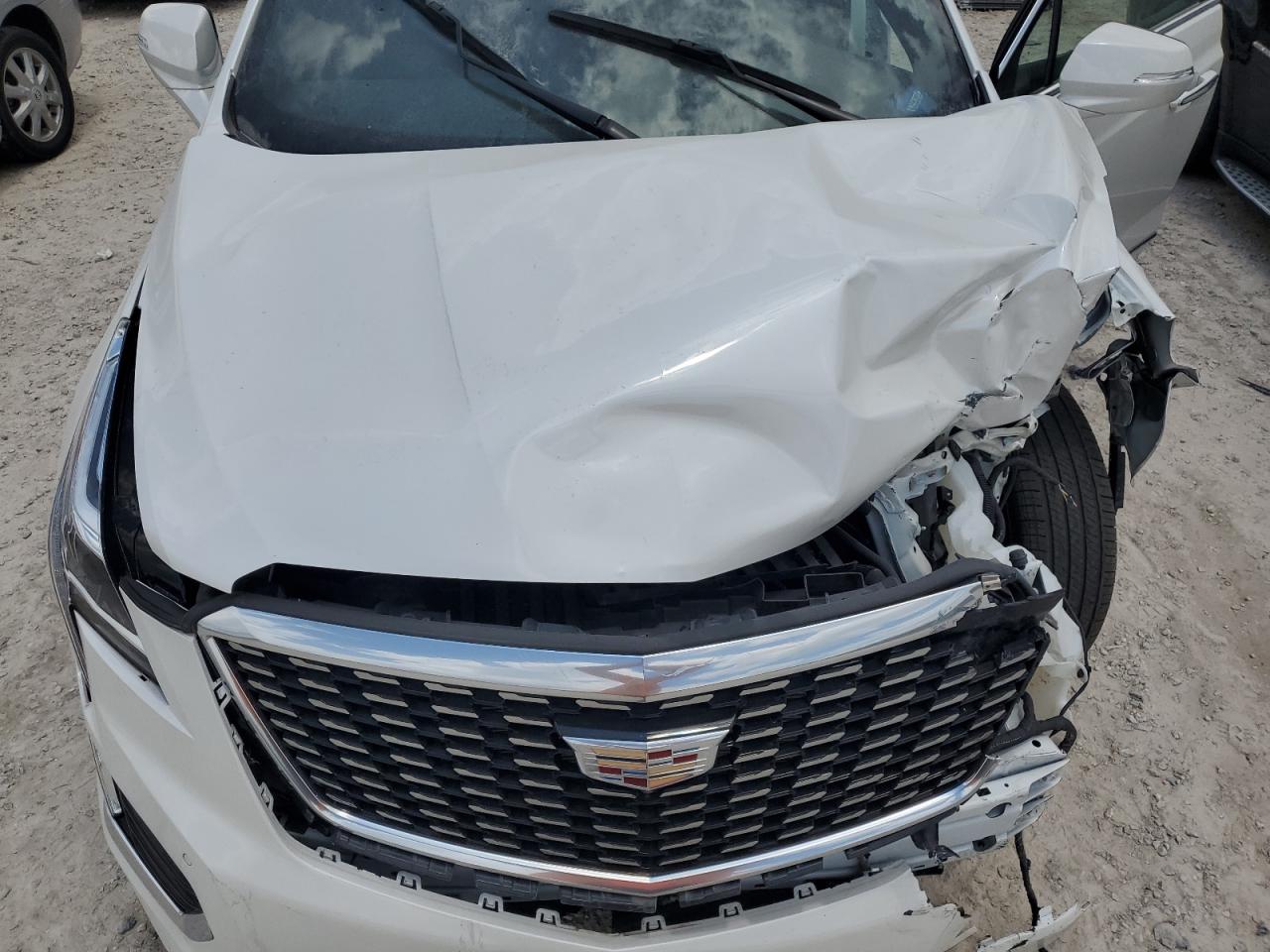 1GYKNCRS6MZ210176 2021 Cadillac Xt5 Premium Luxury