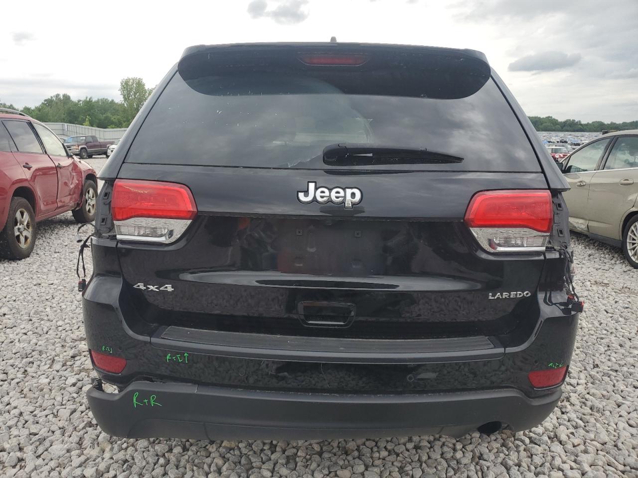 1C4RJFAG3KC668525 2019 Jeep Grand Cherokee Laredo