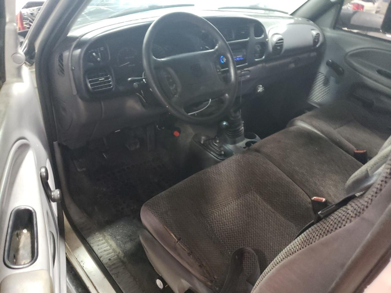 1B7KF23D5WJ142252 1998 Dodge Ram 2500