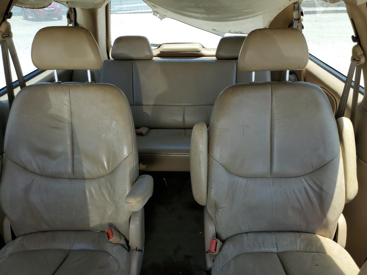 1C4GP54L3XB821751 1999 Chrysler Town & Country Lx