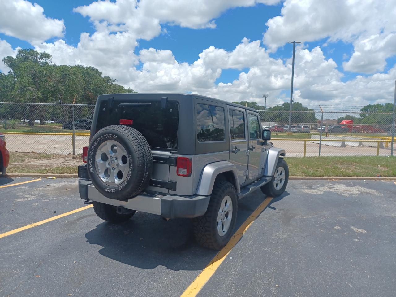 2014 Jeep Wrangler Unlimited Sahara vin: 1C4BJWEG6EL168083