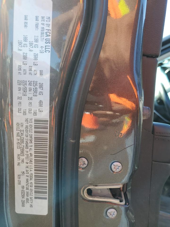 3C4NJDBB6JT299023 2018 Jeep Compass Latitude