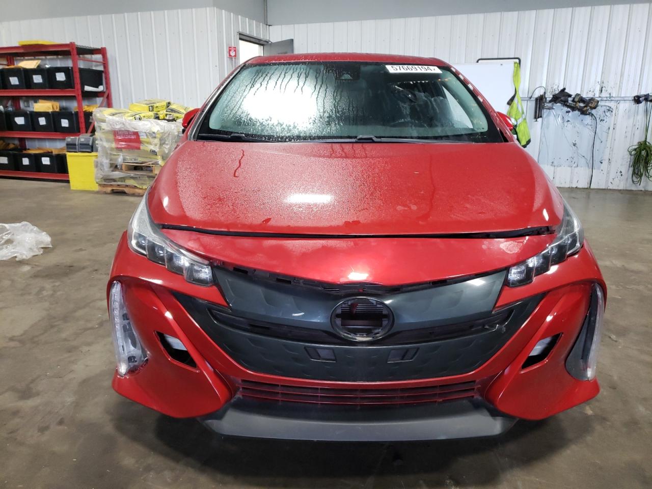 2017 Toyota Prius Prime vin: JTDKARFP9H3012768