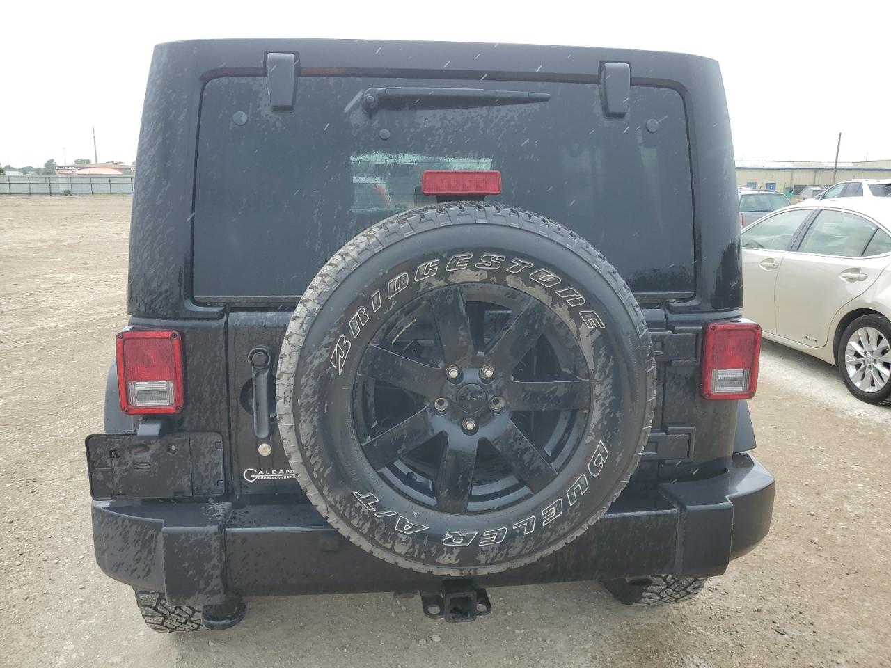 1C4BJWEG6EL325580 2014 Jeep Wrangler Unlimited Sahara