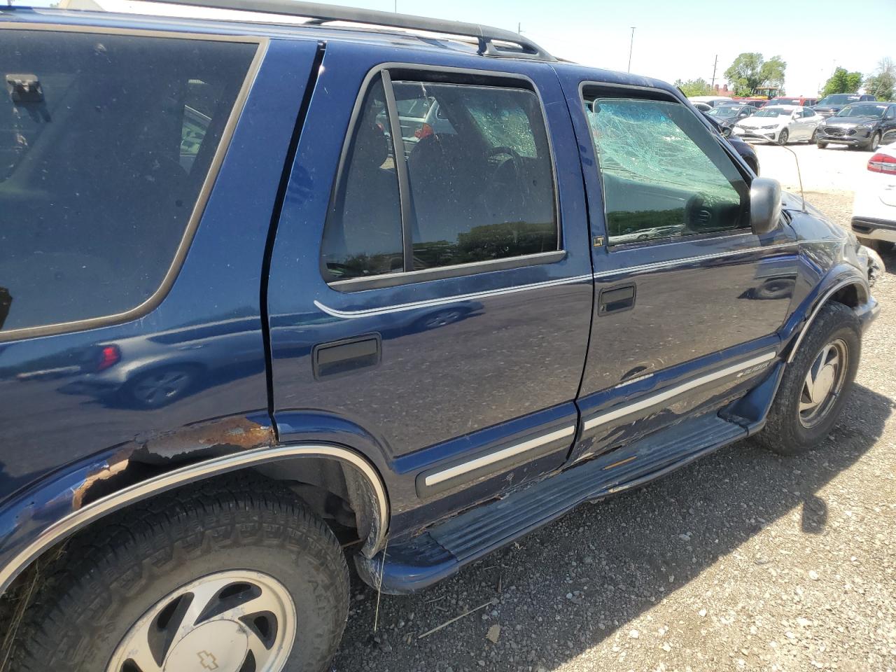 1GNDT13WX1K236439 2001 Chevrolet Blazer