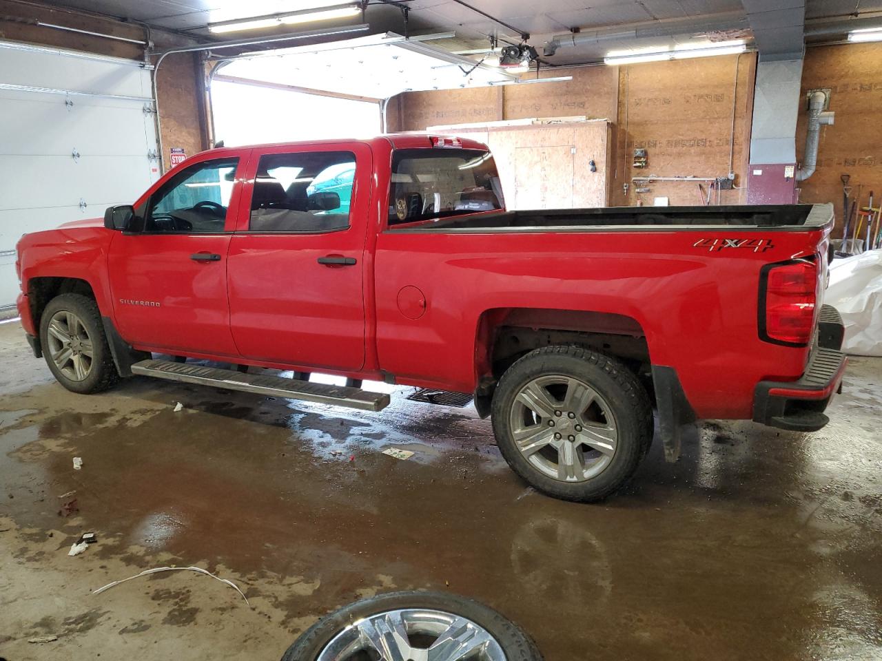 3GCUKPEC1JG433573 2018 Chevrolet Silverado K1500 Custom