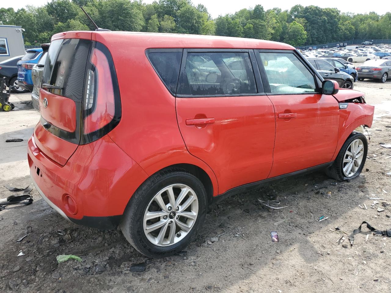 KNDJP3A56H7439301 2017 Kia Soul +