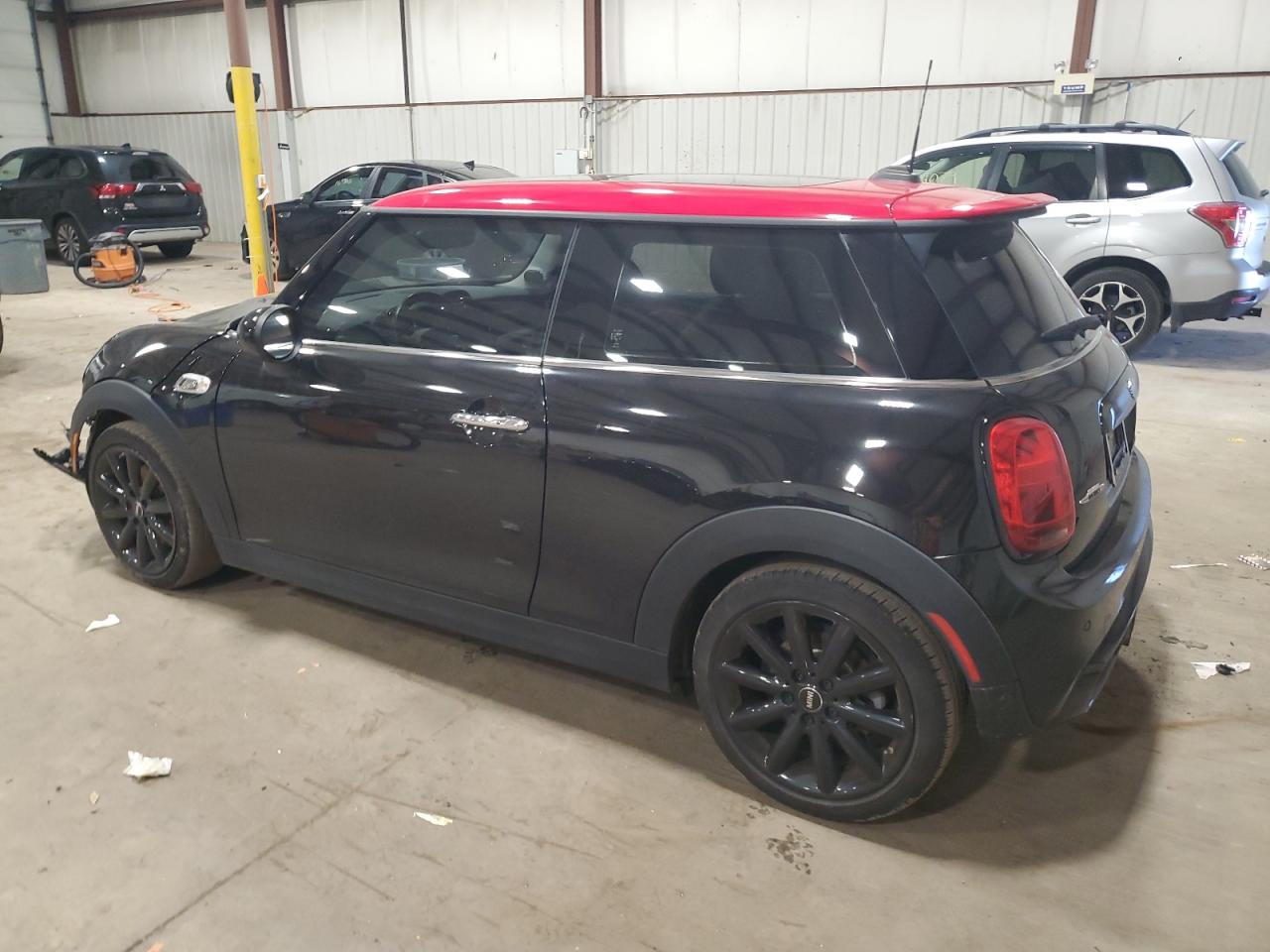 WMWXP7C57K2H60878 2019 Mini Cooper S