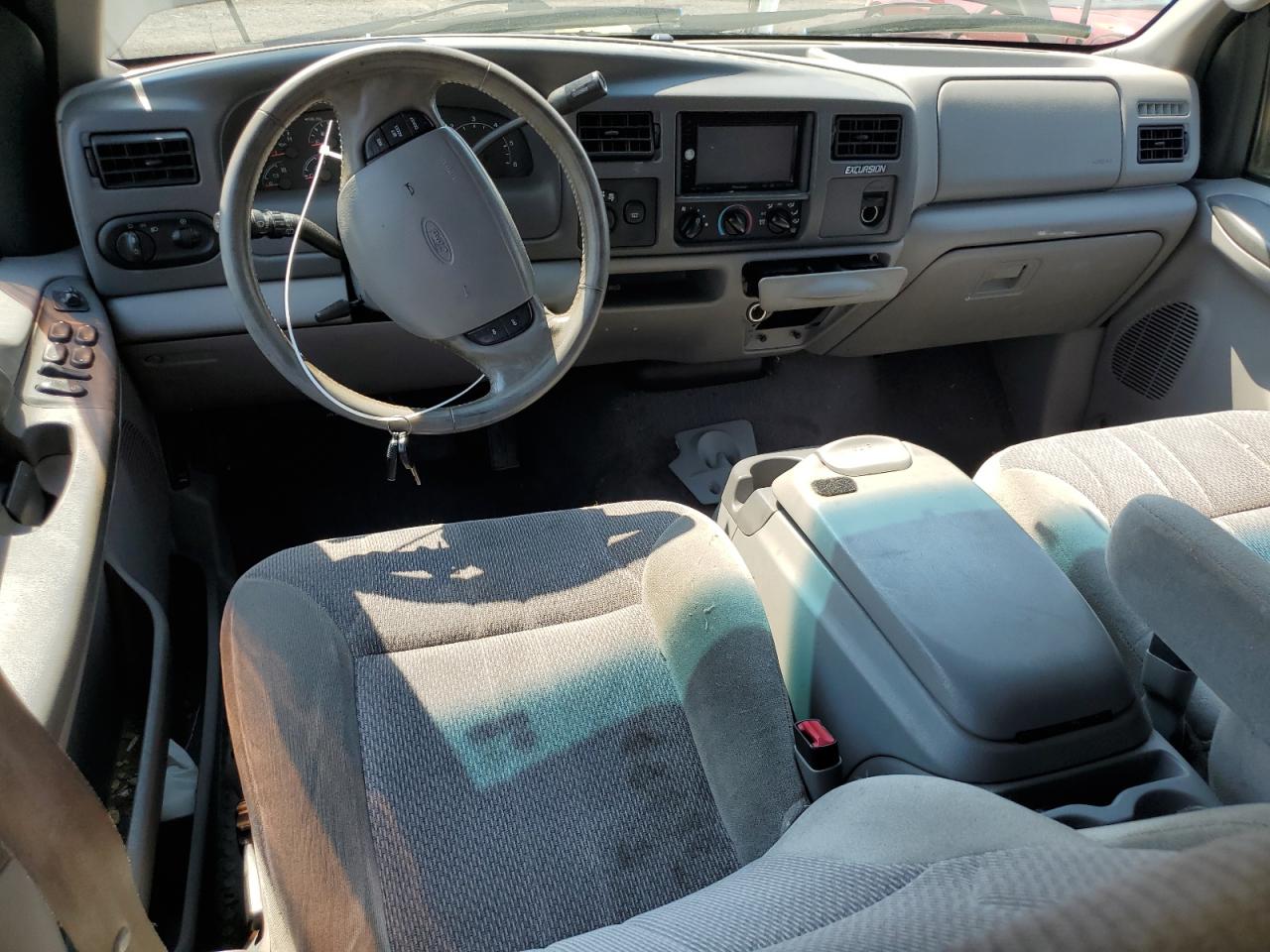 1FMNU41S9YEC61087 2000 Ford Excursion Xlt