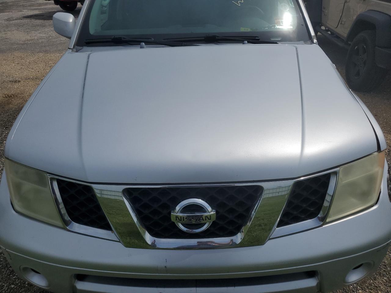 5N1AR18W05C716164 2005 Nissan Pathfinder Le