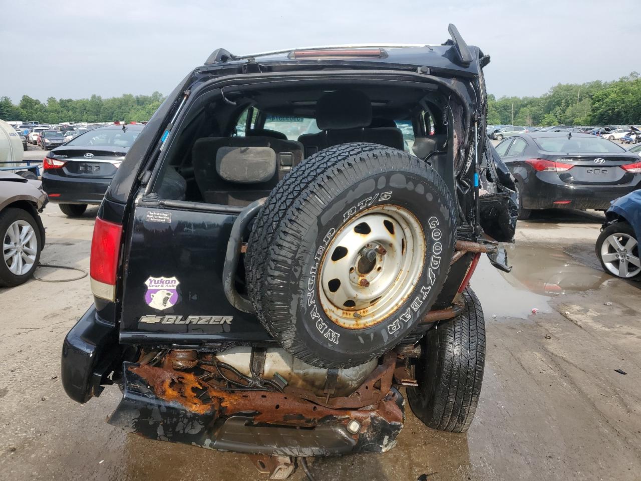 1GNCT18W4YK273596 2000 Chevrolet Blazer