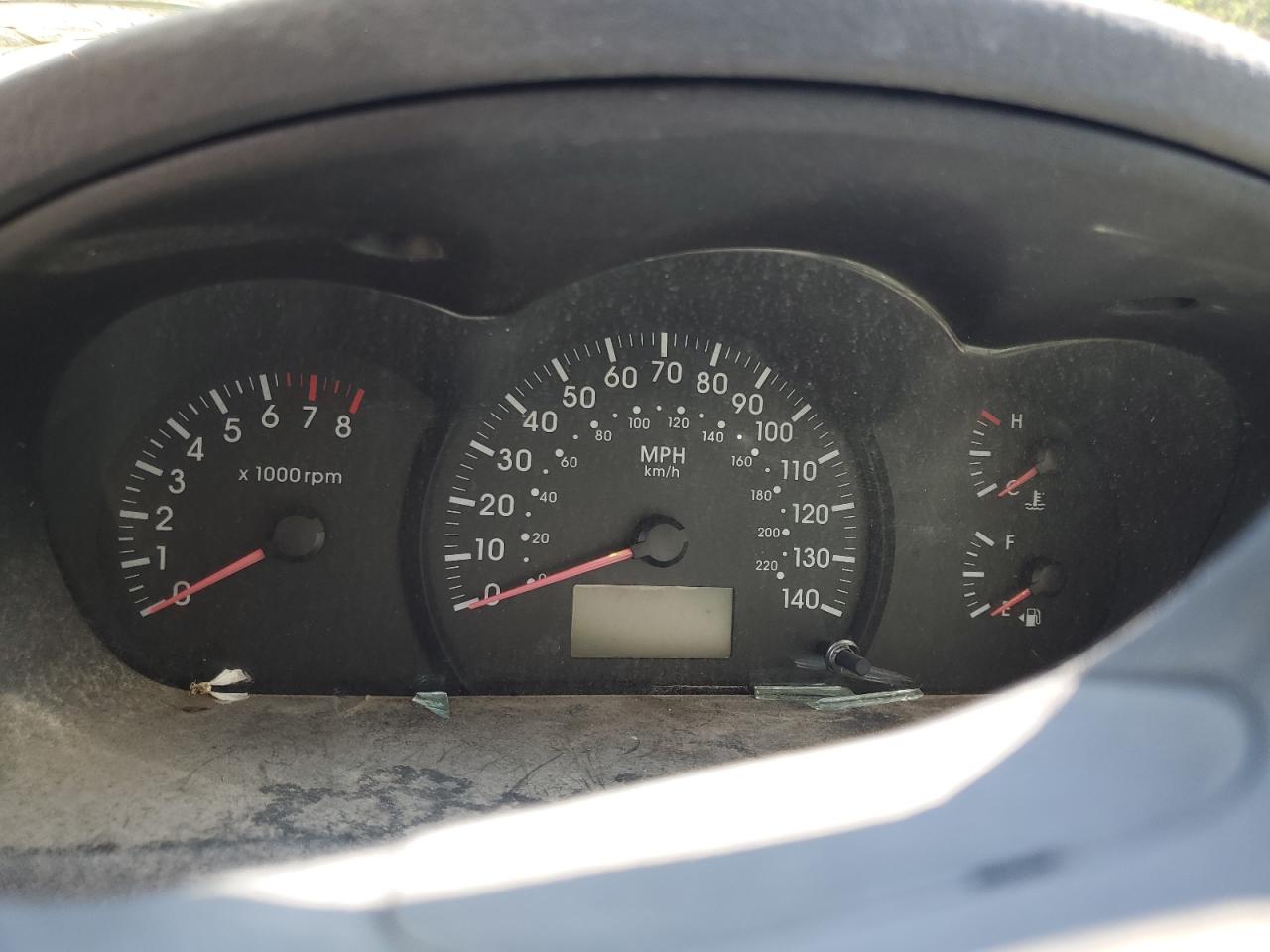 KNAFE121145024143 2004 Kia Spectra Lx