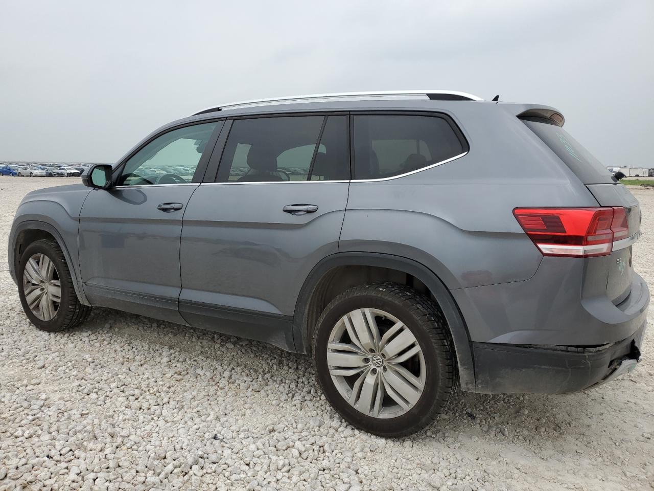 1V2WR2CA5KC523501 2019 Volkswagen Atlas Se