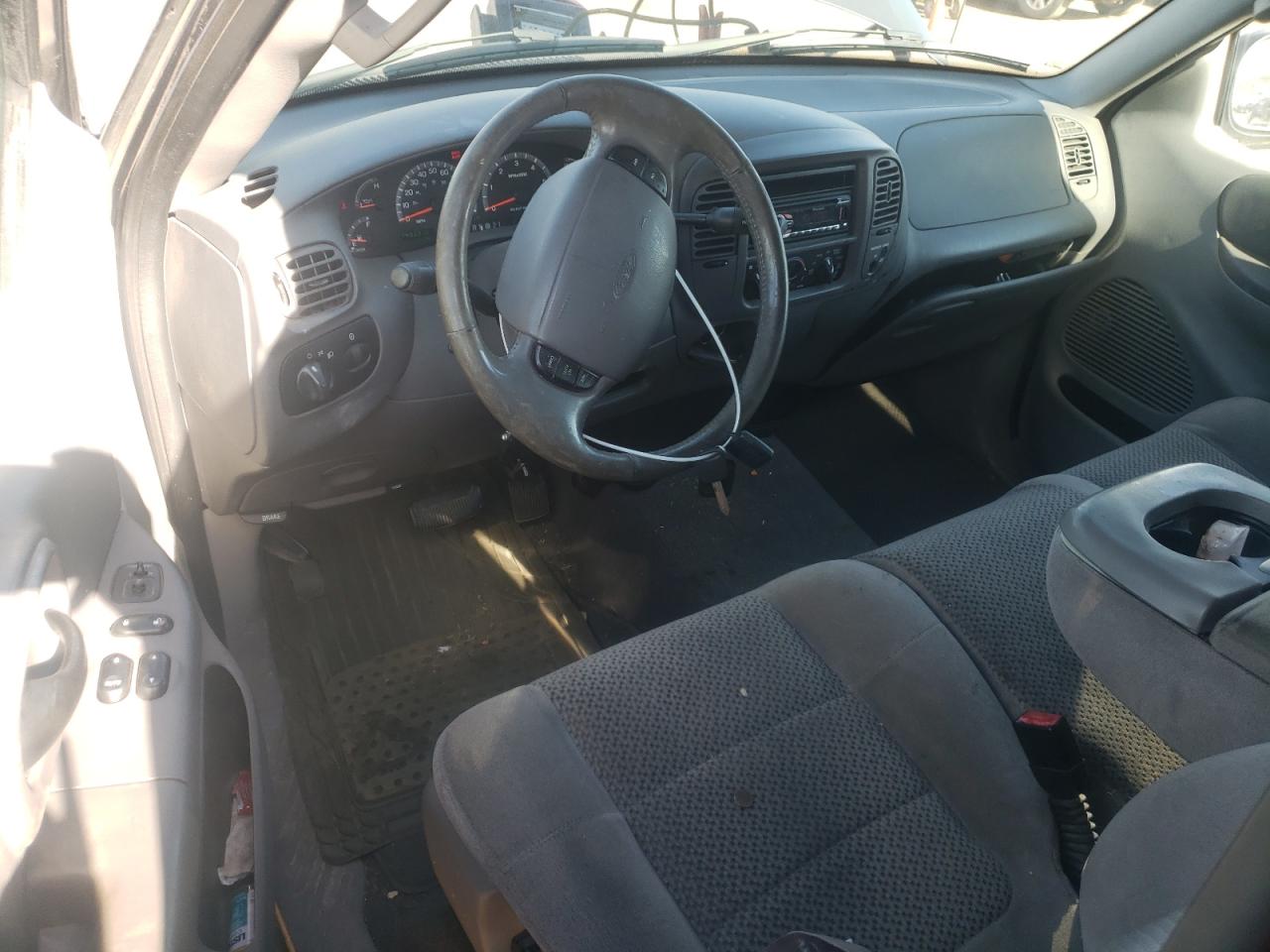 1FTRX17W32KC04642 2002 Ford F150