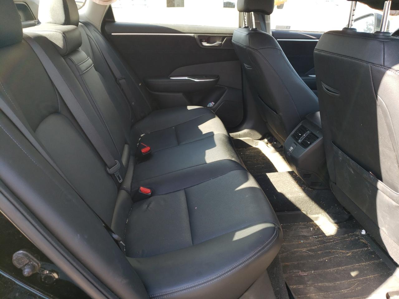 JHMZC5F37JC011802 2018 Honda Clarity Touring