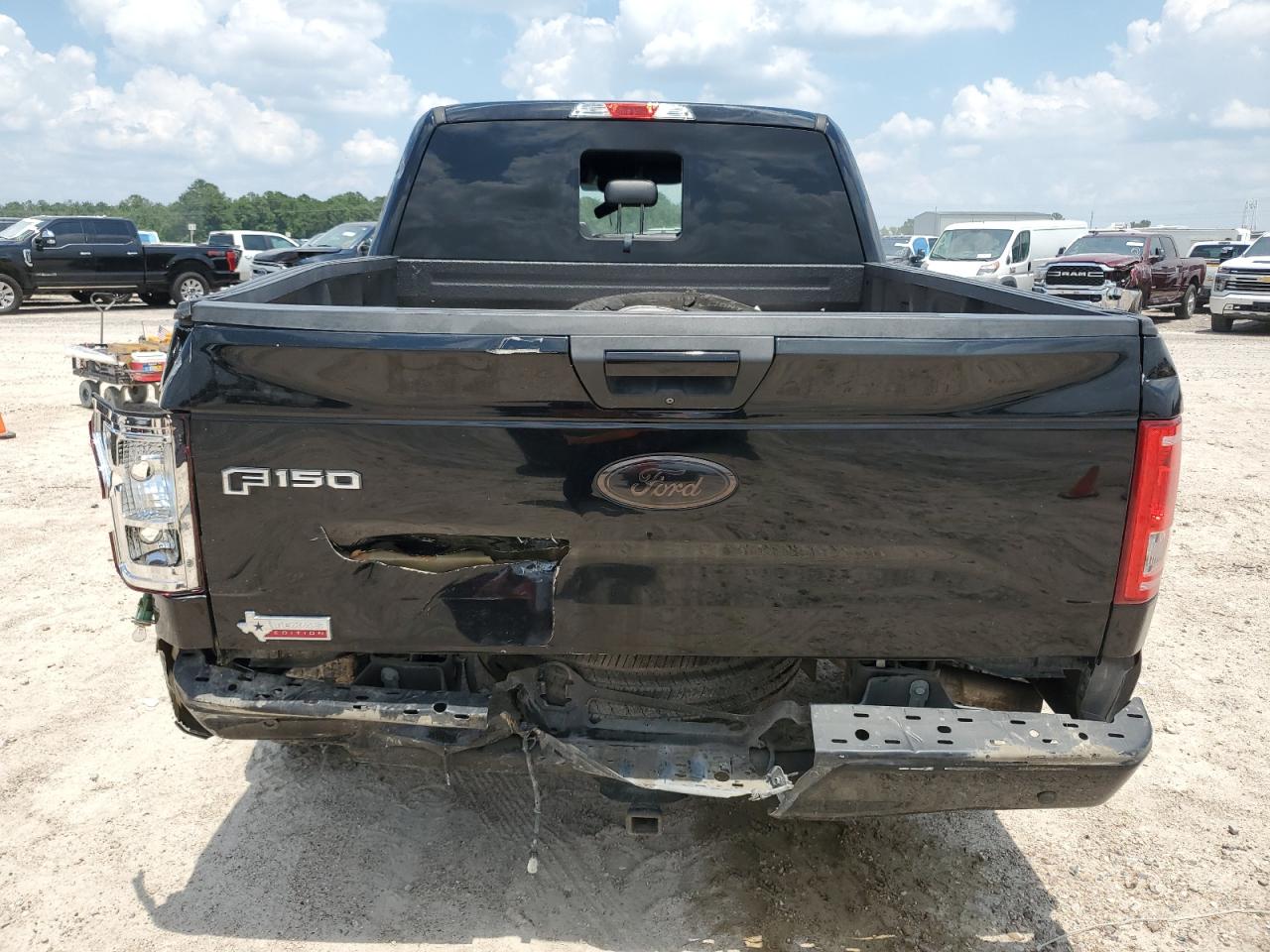 1FTEW1CG1HKE35581 2017 Ford F150 Supercrew