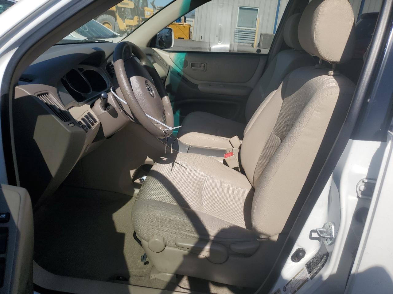 JTEDD21A940082577 2004 Toyota Highlander