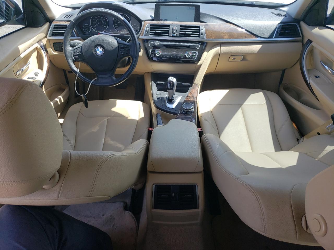 WBA8E1G59GNT36042 2016 BMW 320 I