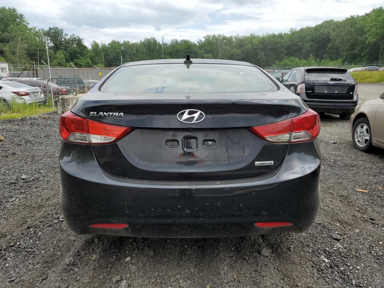 KMHDH4AE1DU618269 2013 Hyundai Elantra Gls