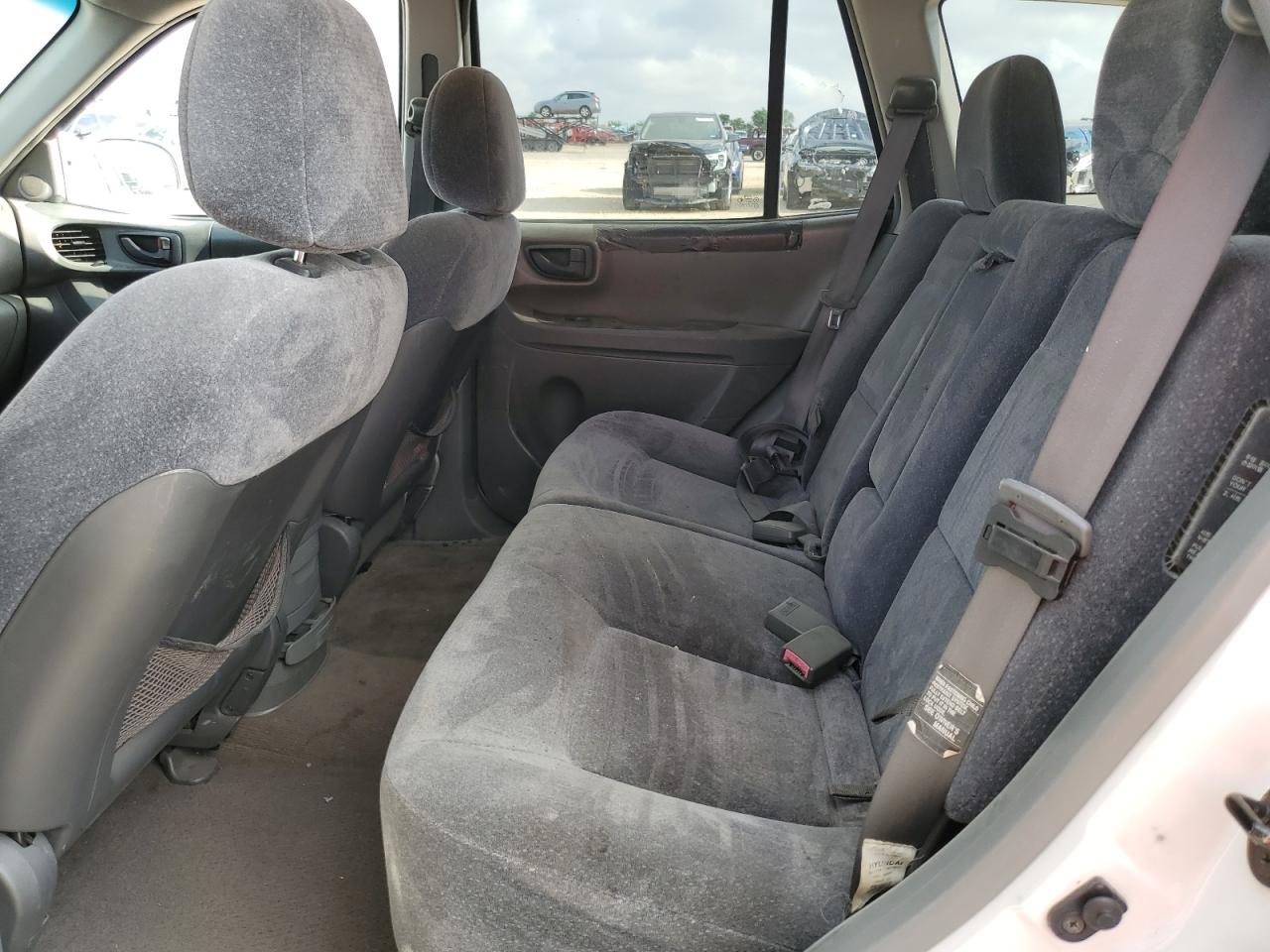 KM8SC13D02U179720 2002 Hyundai Santa Fe Gls