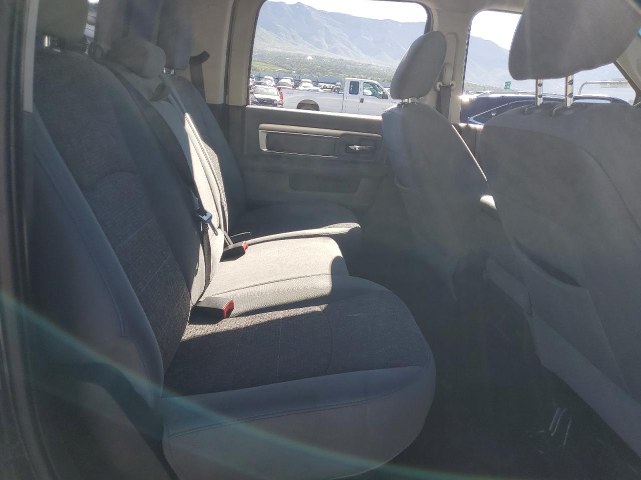 3C6RR7LT5GG207685 2016 Ram 1500 Slt