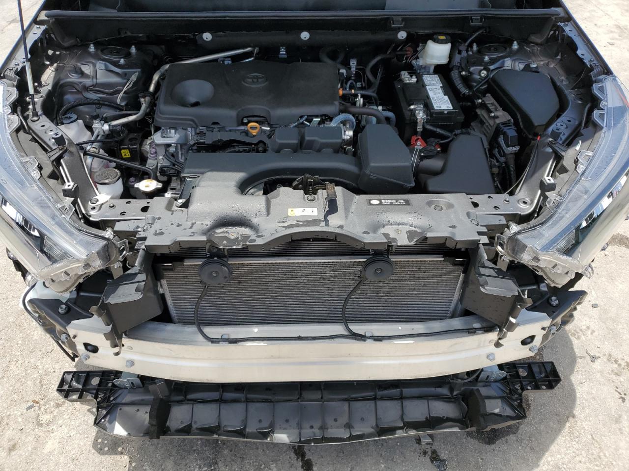 2T3H1RFV9NW230663 2022 Toyota Rav4 Le