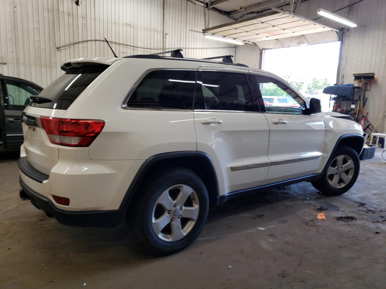 1C4RJFAG7CC325248 2012 Jeep Grand Cherokee Laredo