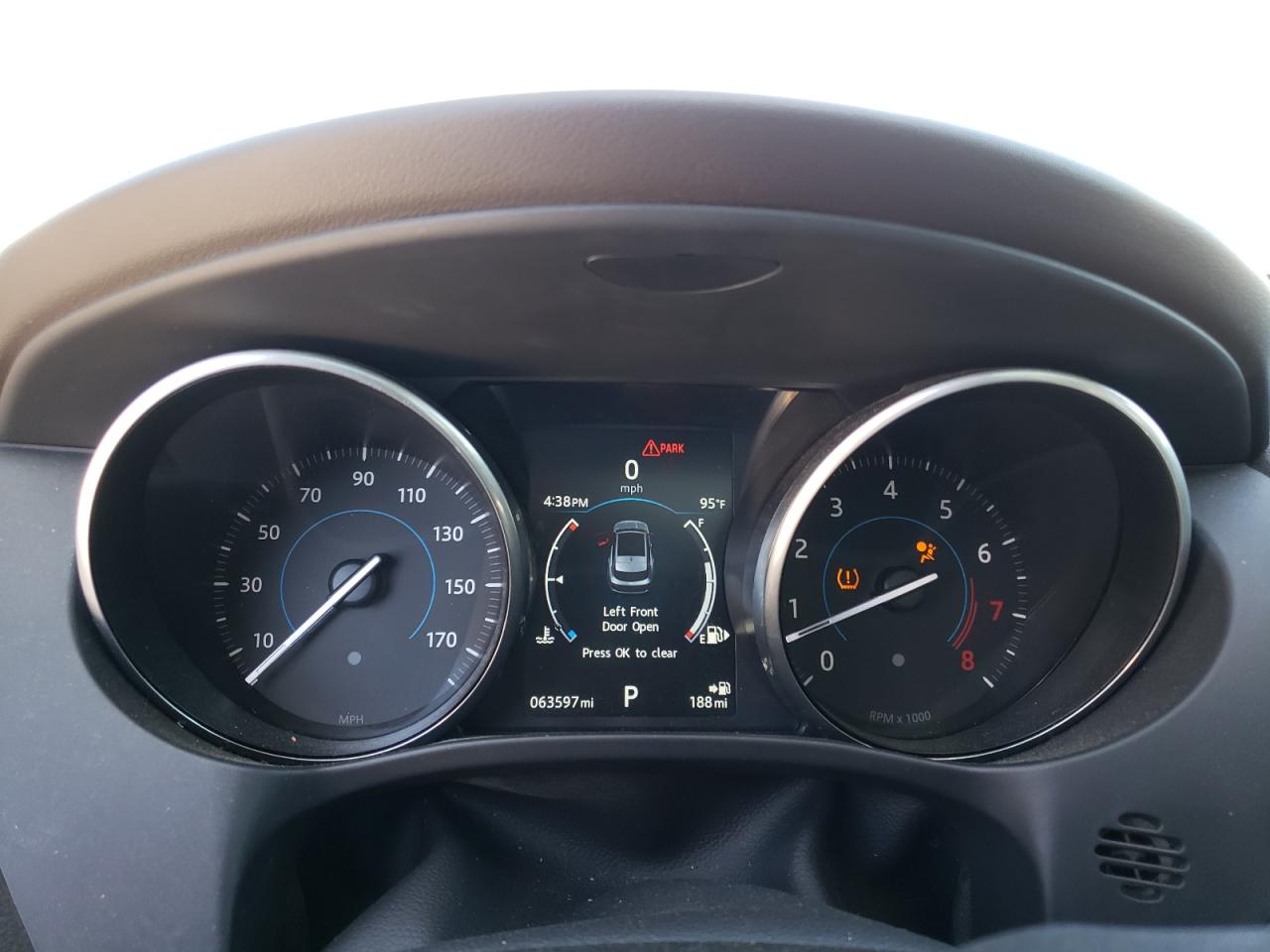 SADCK2BV8HA891676 2017 Jaguar F-Pace Prestige