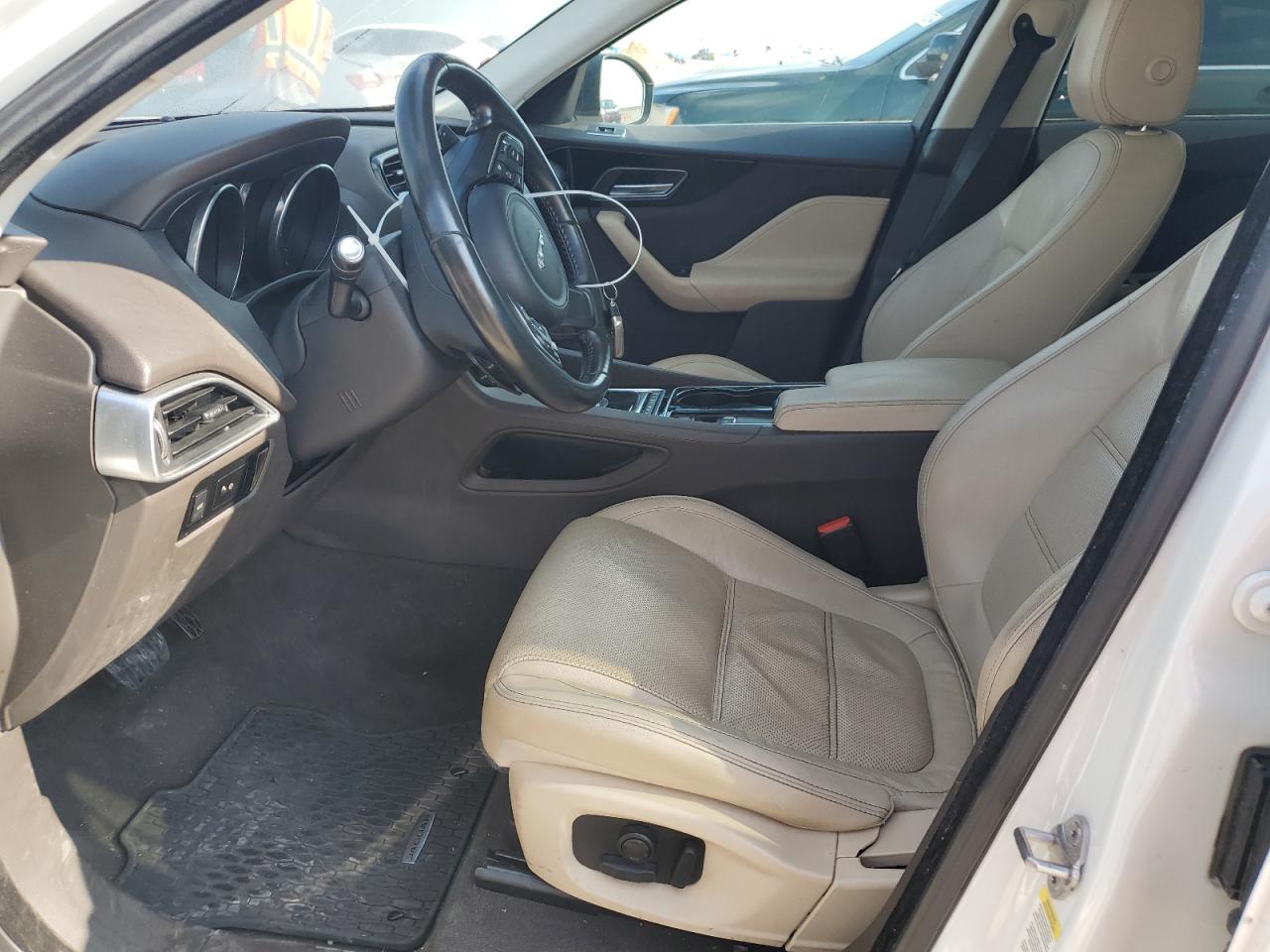SADCK2BN3HA496367 2017 Jaguar F-Pace Prestige