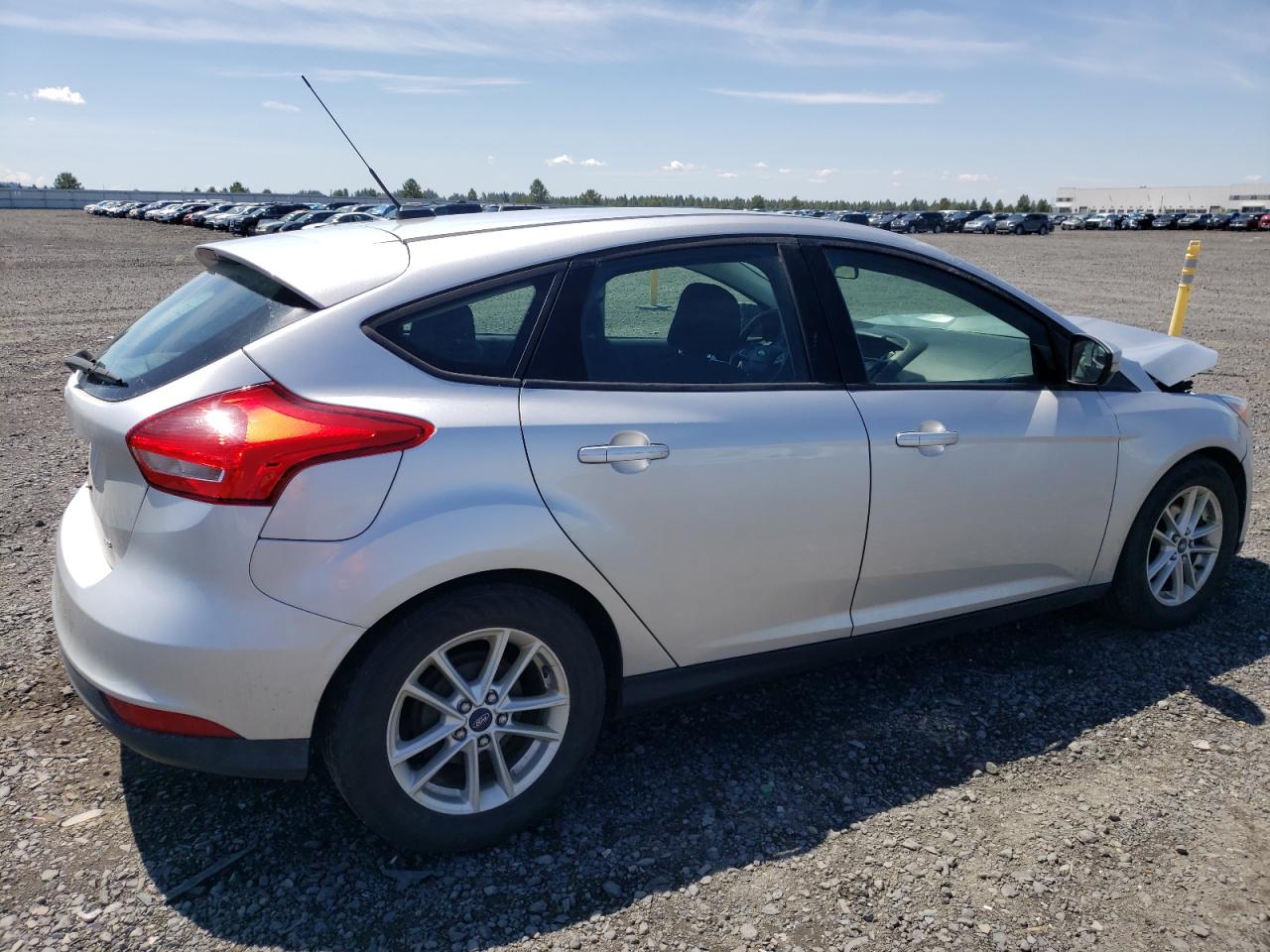 1FADP3K24FL242705 2015 Ford Focus Se