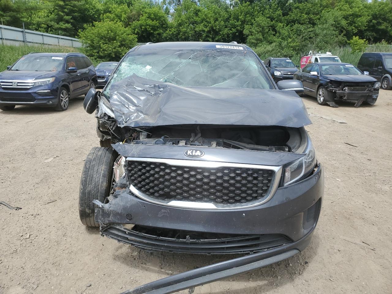 KNDMB5C19H6329852 2017 Kia Sedona Lx