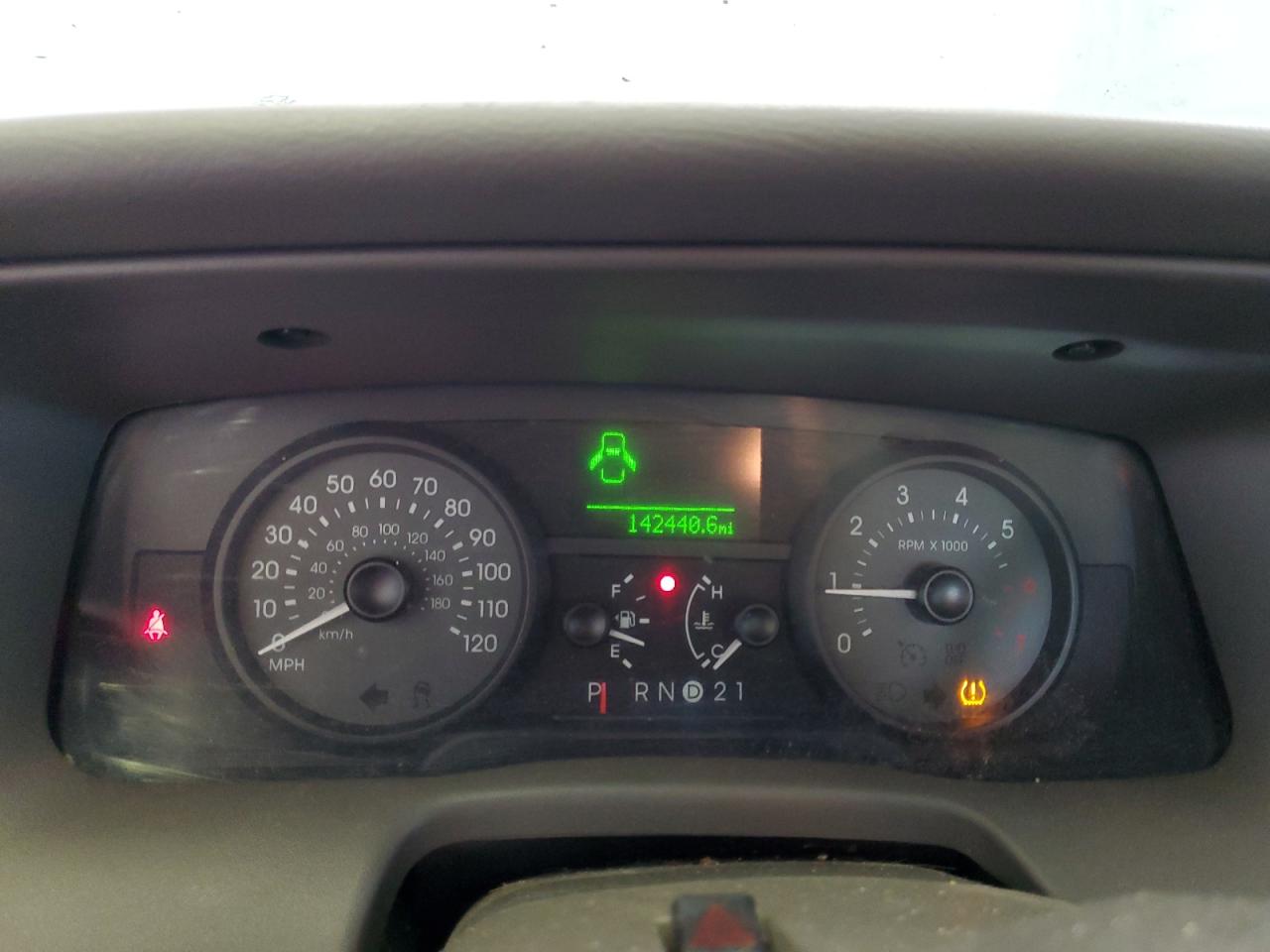 2MEBM7FV8BX603208 2011 Mercury Grand Marquis Ls