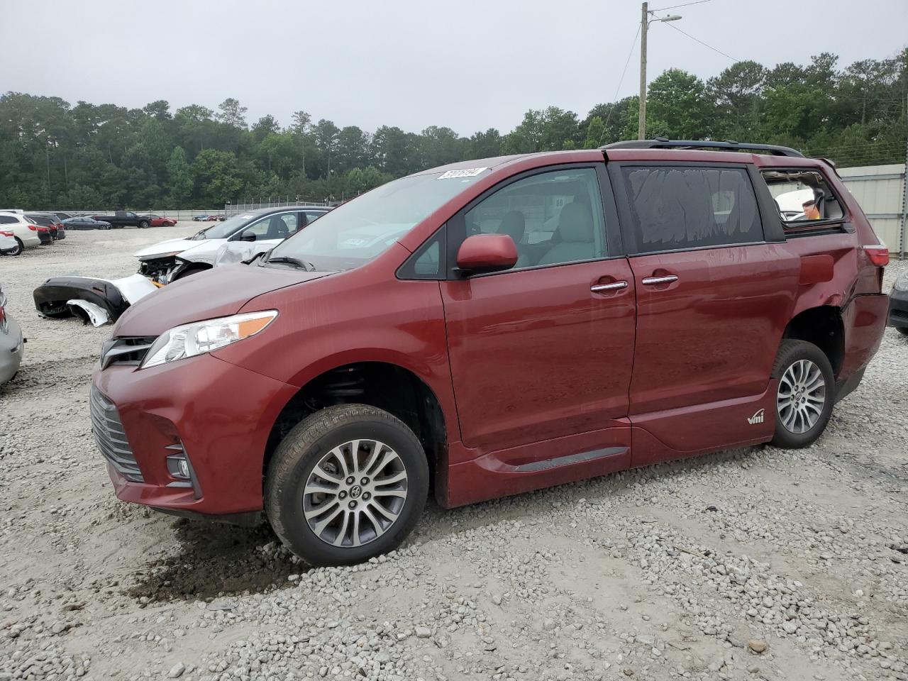 2019 Toyota Sienna Xle vin: 5TDYZ3DC6KS995852