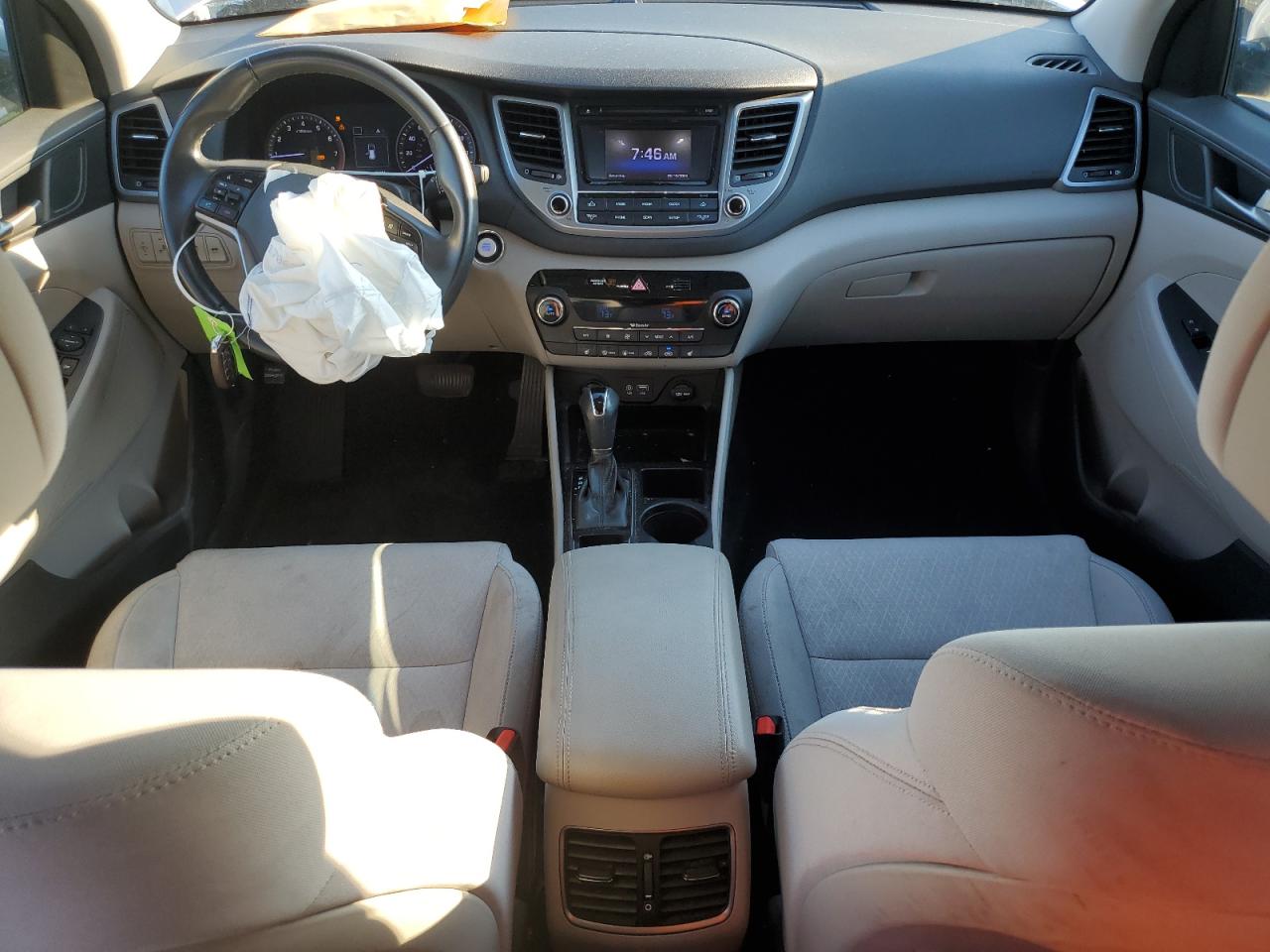 KM8J33A2XHU579477 2017 Hyundai Tucson Limited