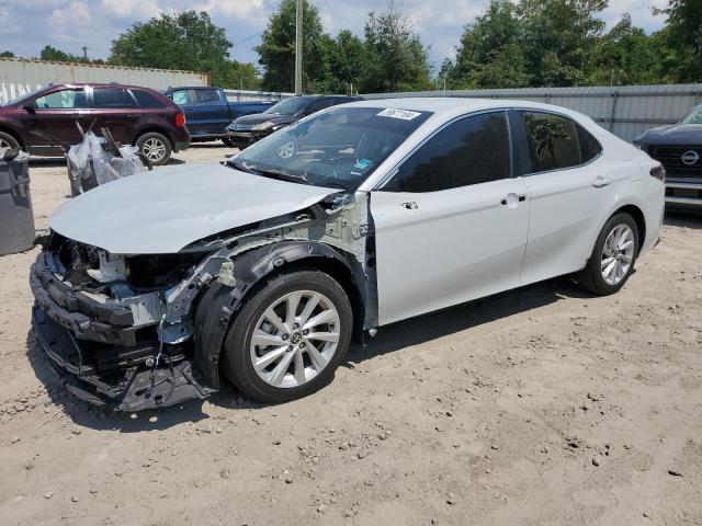 VIN 4T1C11AK0NU046276 2022 Toyota Camry, LE no.1