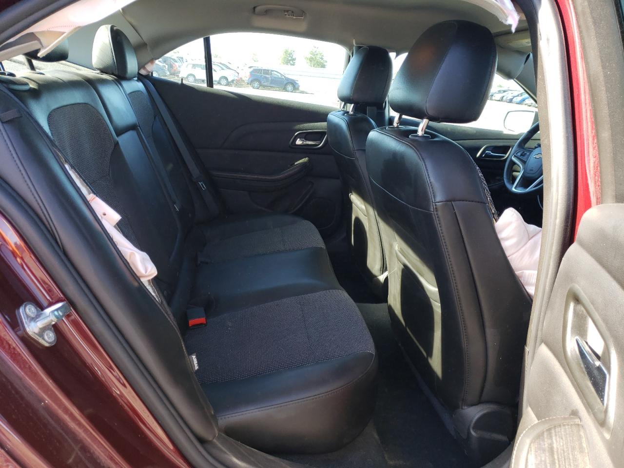 1G11D5SL5FF222724 2015 Chevrolet Malibu 2Lt