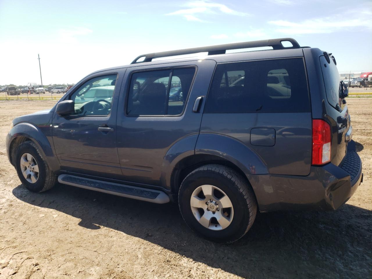 5N1AR1NNXAC618409 2010 Nissan Pathfinder S