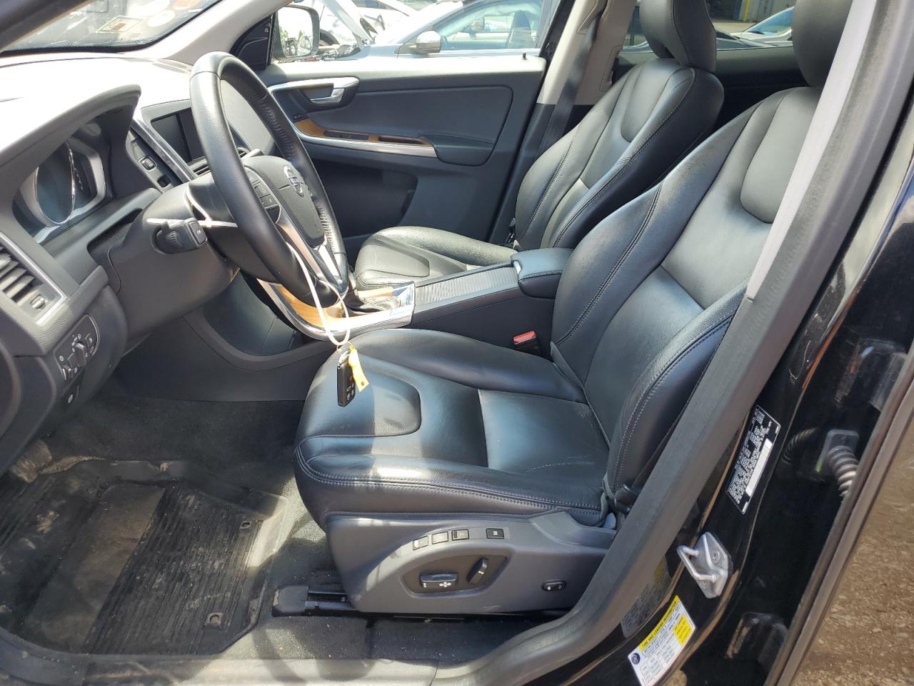 YV440MRU6H2217323 2017 Volvo Xc60 T5 Inscription