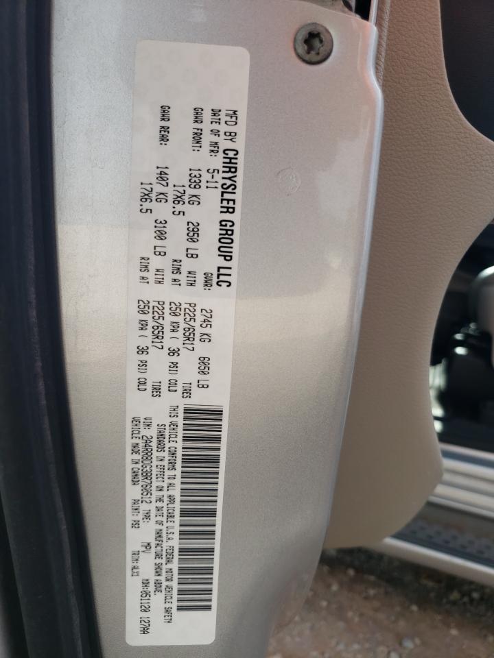 2A4RR8DG3BR760512 2011 Chrysler Town & Country Touring L