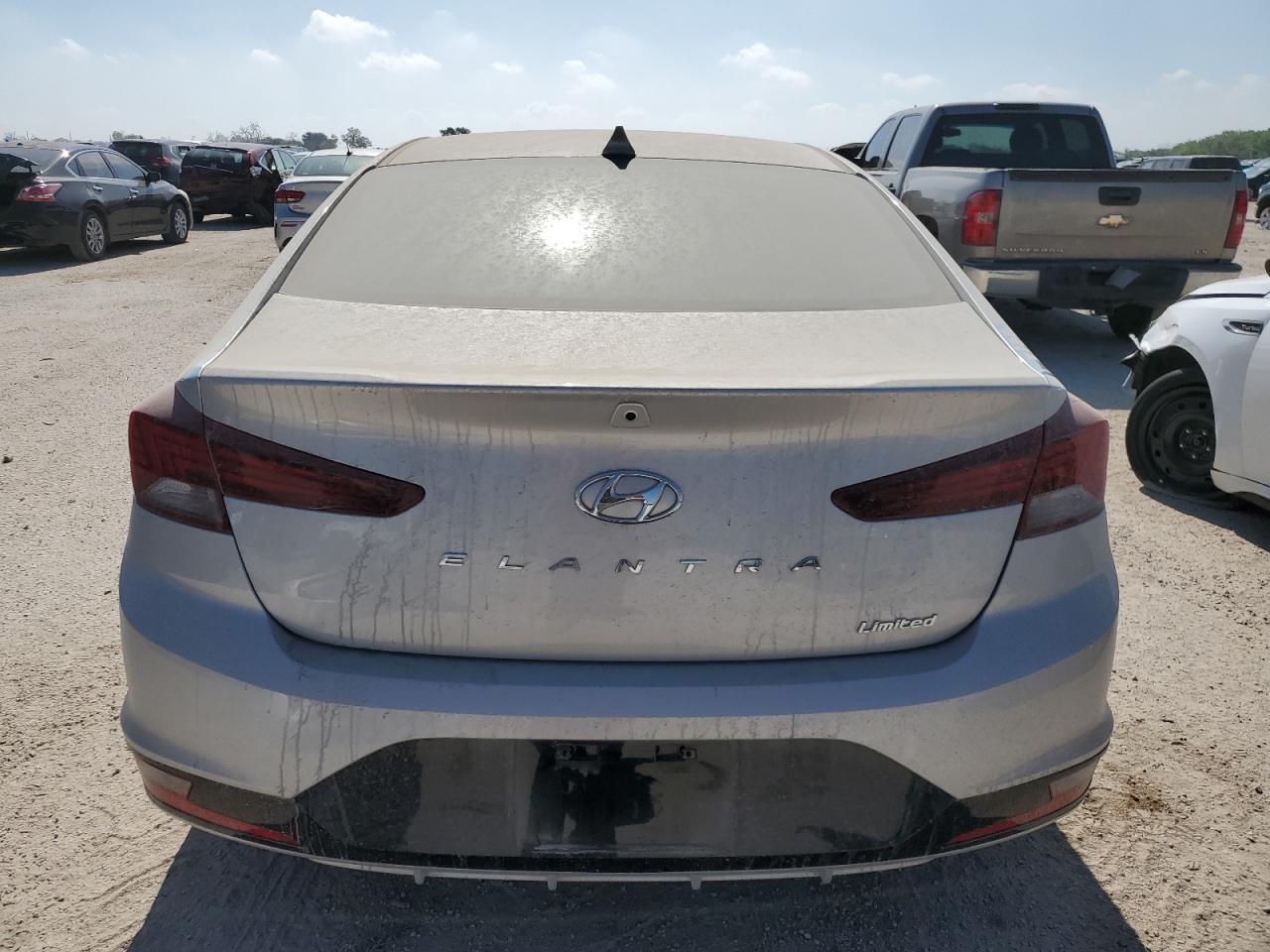 5NPD84LF2KH439059 2019 Hyundai Elantra Sel